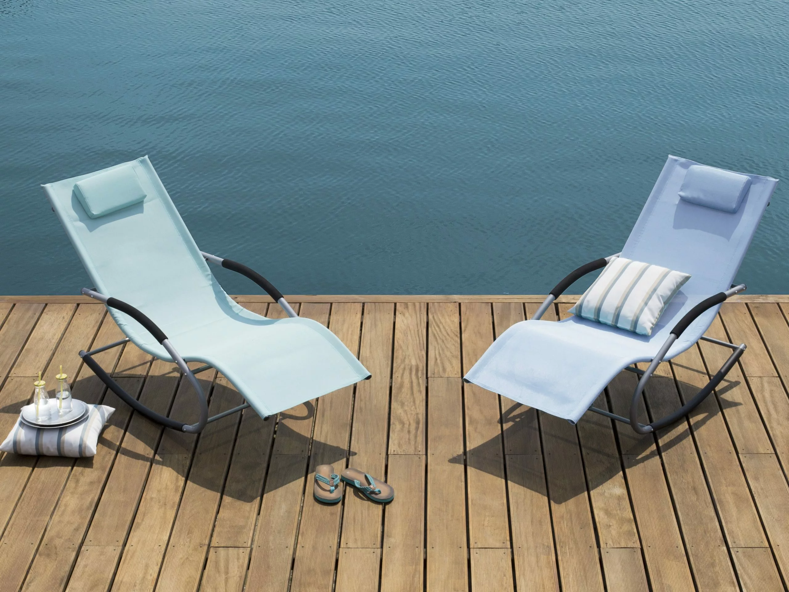 Beliani Leżak Ogrodowy Bujany Niebieski CARANO - obrazek 2