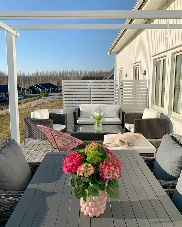 Beliani Zestaw Ogrodowy Z Technorattanu Stół I 6 Krzeseł Szary CASCAIS - obrazek 6