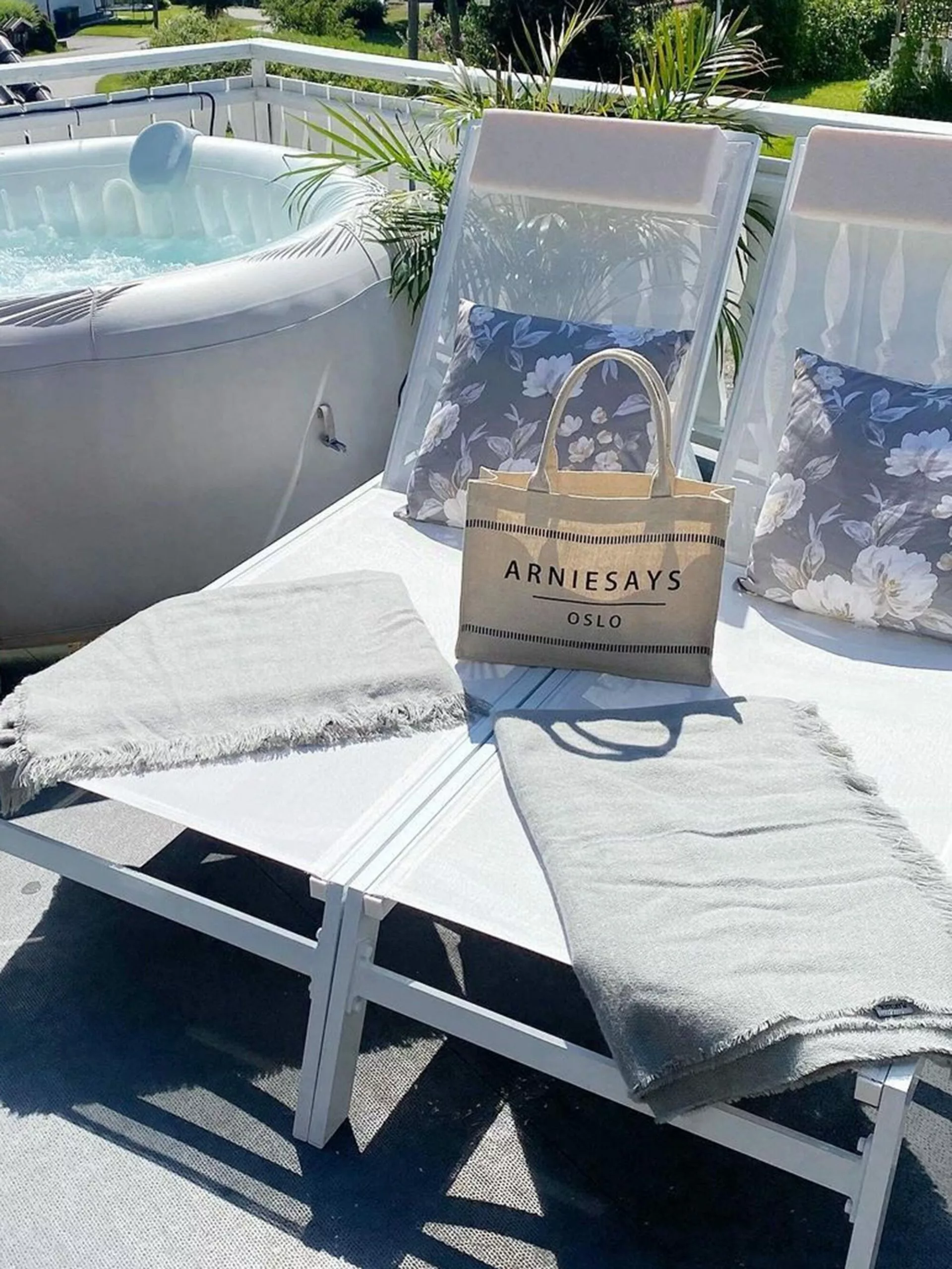 Beliani Leżak Ogrodowy Biały CATANIA II - obrazek 6