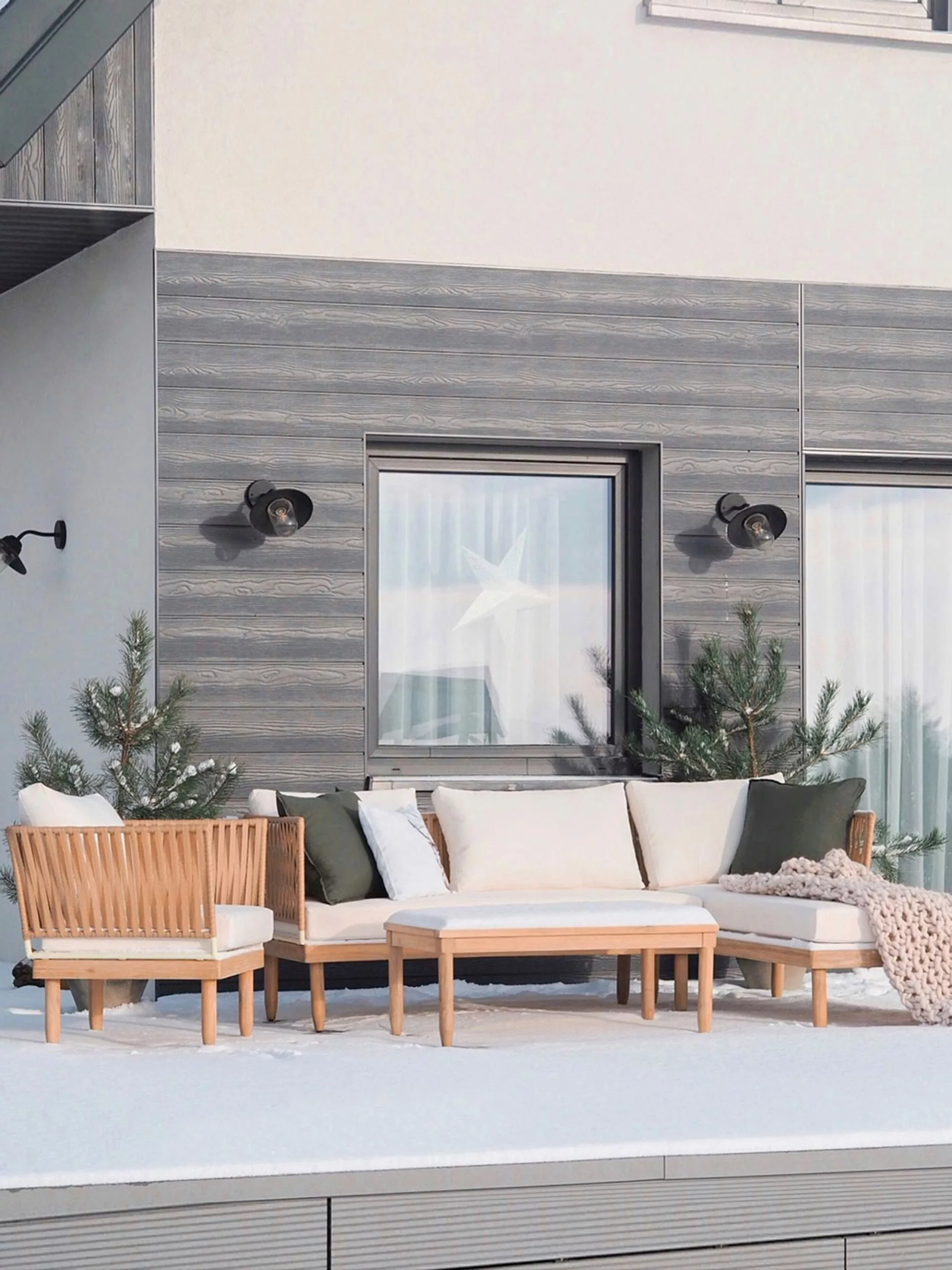 Beliani Zestaw Ogrodowy Drewno Akacjowe 4-osobowy Lewostronny Złamana Biel CREMONA - obrazek 3