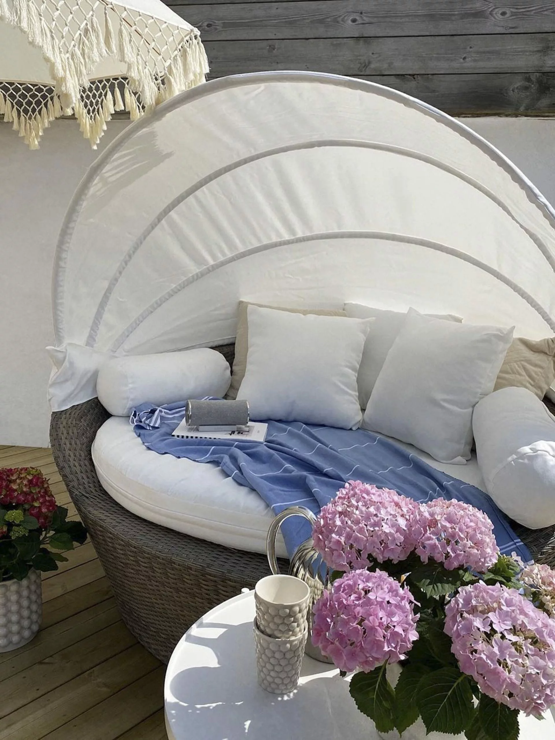 Beliani Kosz Ogrodowy Z Technorattanu Jasnobrązowo-biały SYLT - obrazek 7