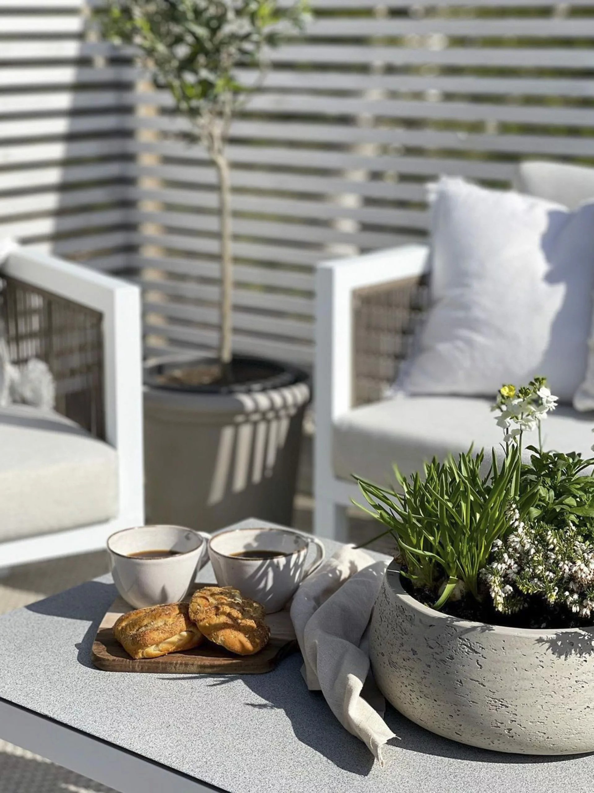 Beliani Zestaw Ogrodowy 5-osobowy Beżowy BORELLO - obrazek 7