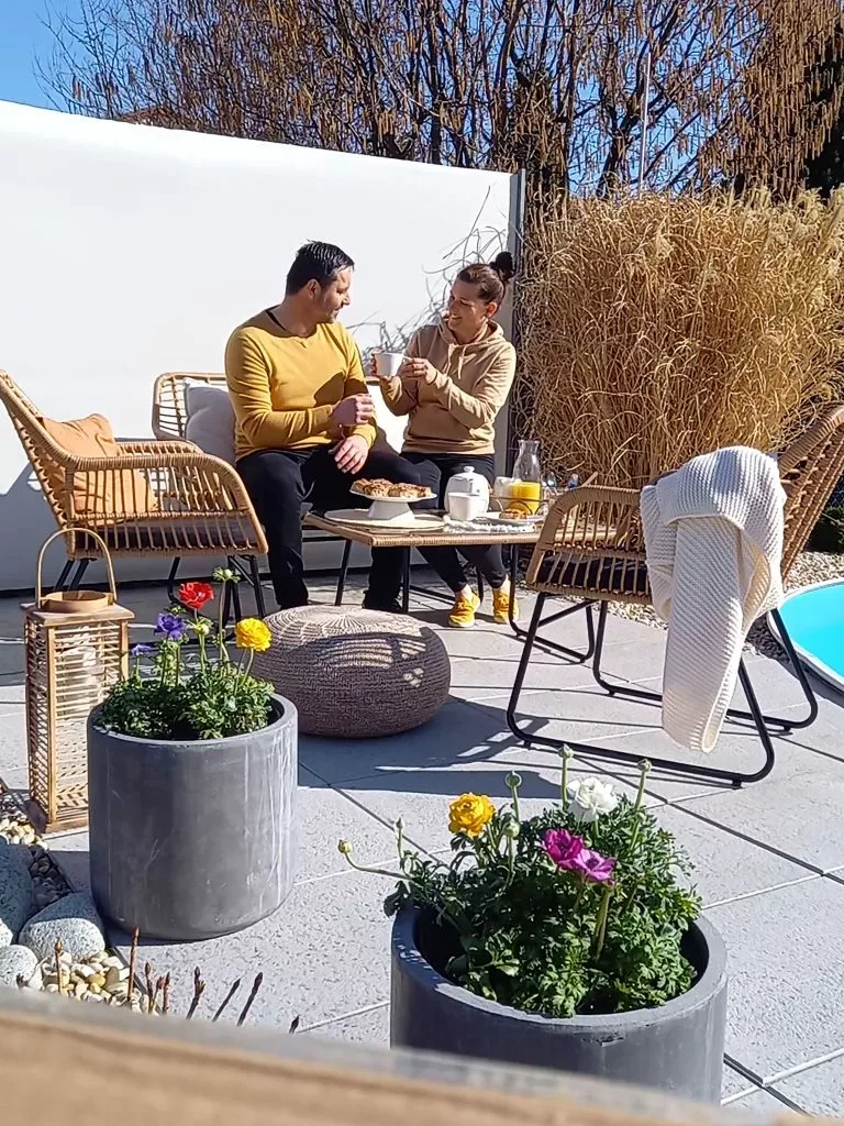 Beliani Zestaw Ogrodowy Z Technorattanu 4-osobowy Naturalny MINORI - obrazek 4