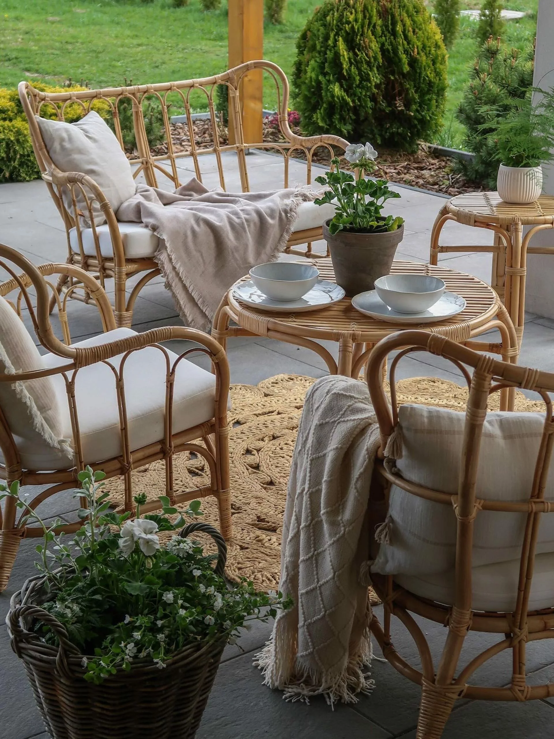 Beliani Zestaw Ogrodowy Rattanowy 4-osobowy Naturalny BRINDISI - obrazek 7