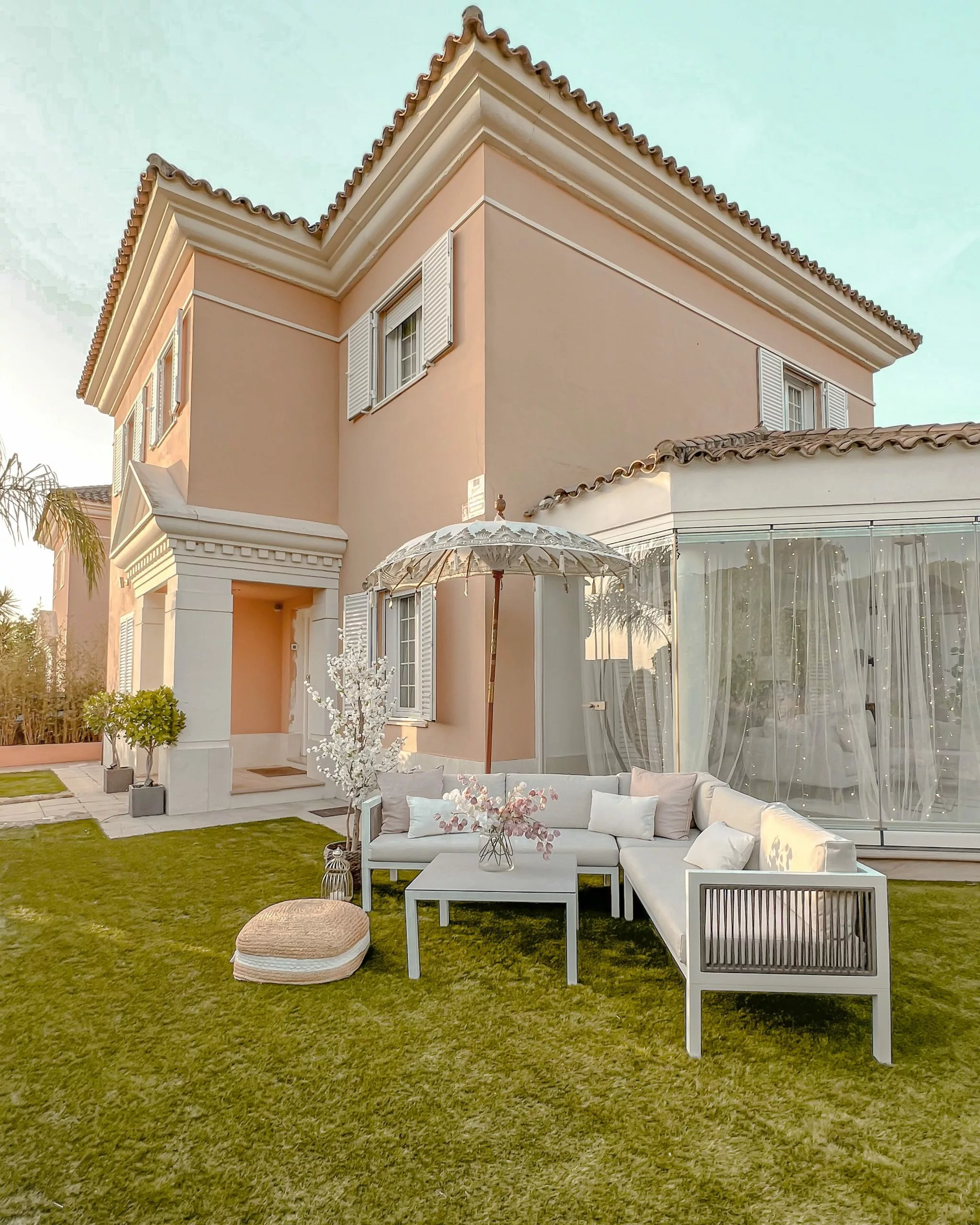 Beliani Zestaw Ogrodowy 4-osobowy Lewostronny Beżowy BORELLO - obrazek 10