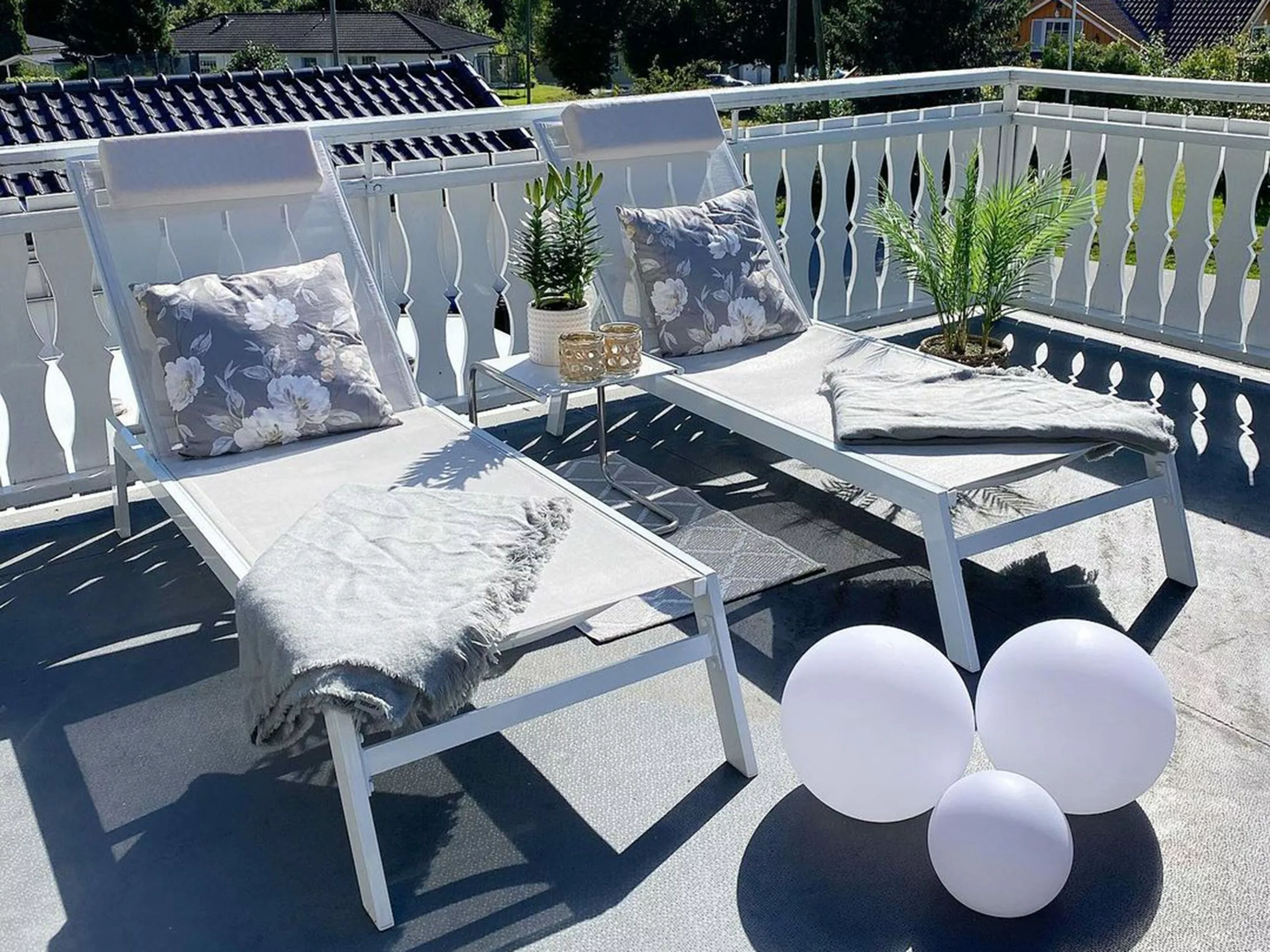 Beliani Leżak Ogrodowy Biały CATANIA II - obrazek 10