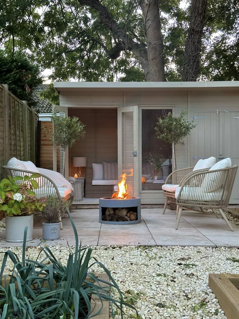 Beliani Zestaw Ogrodowy Z Technorattanu 3-osobowy Biały BELLUNO - obrazek 7