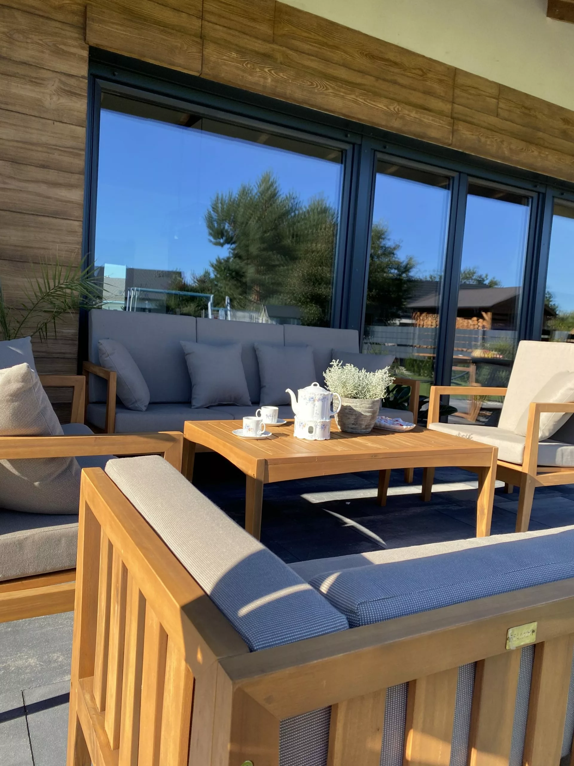 Beliani Zestaw Ogrodowy Drewniany 7-osobowy Szary PATAJA - obrazek 8